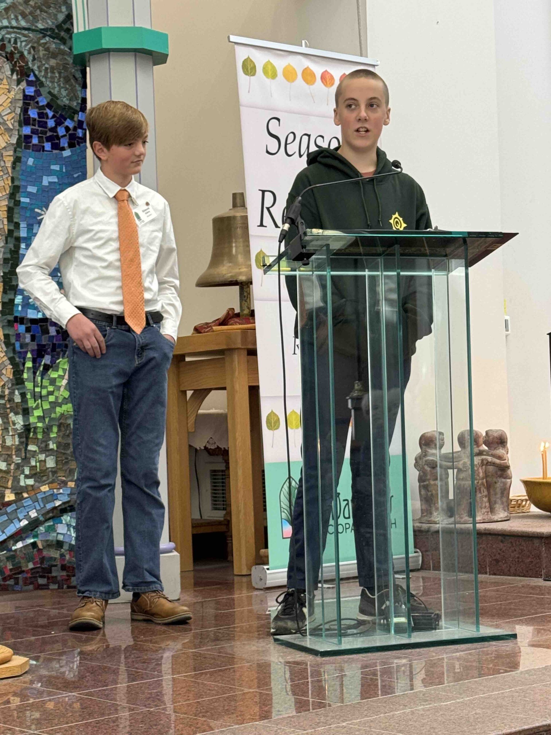 Children at the altar.